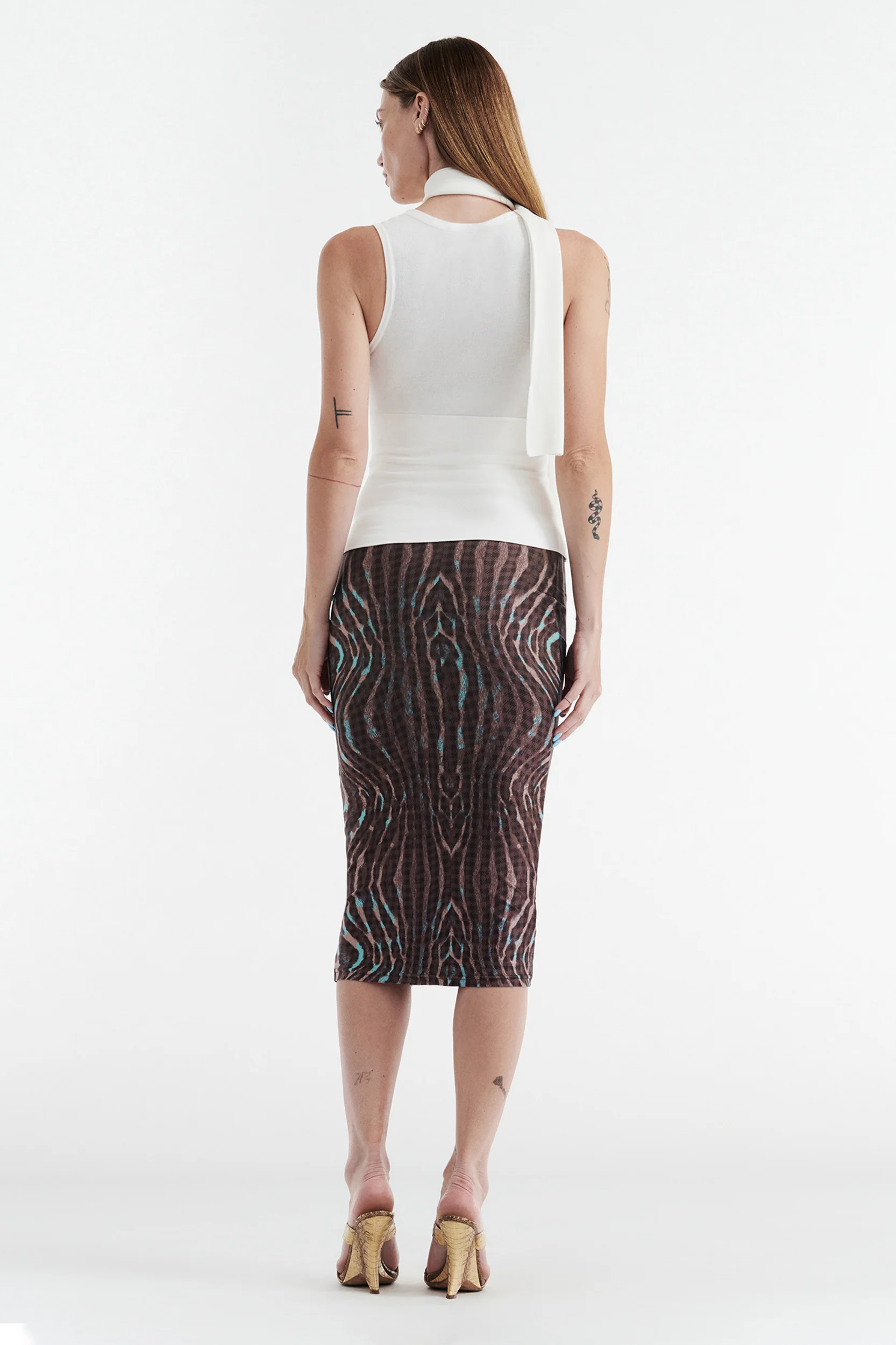 GISELLE STRETCH MIDI TUBE SKIRT - WARPED CHECK - Image 4