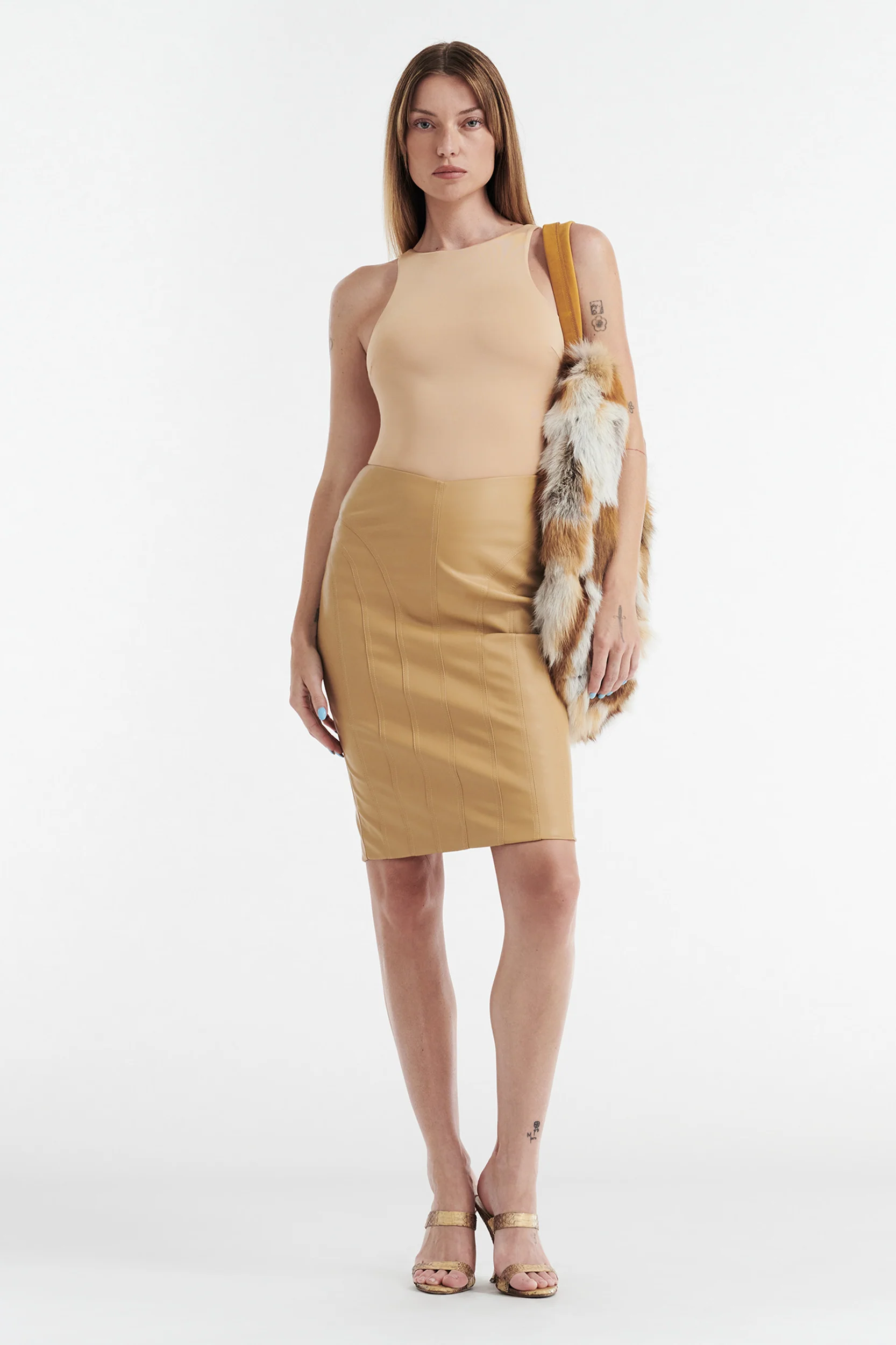 SOPHIE BASIC SLEEVELESS TANK WITH SHELF BRA - TAN - Image 4